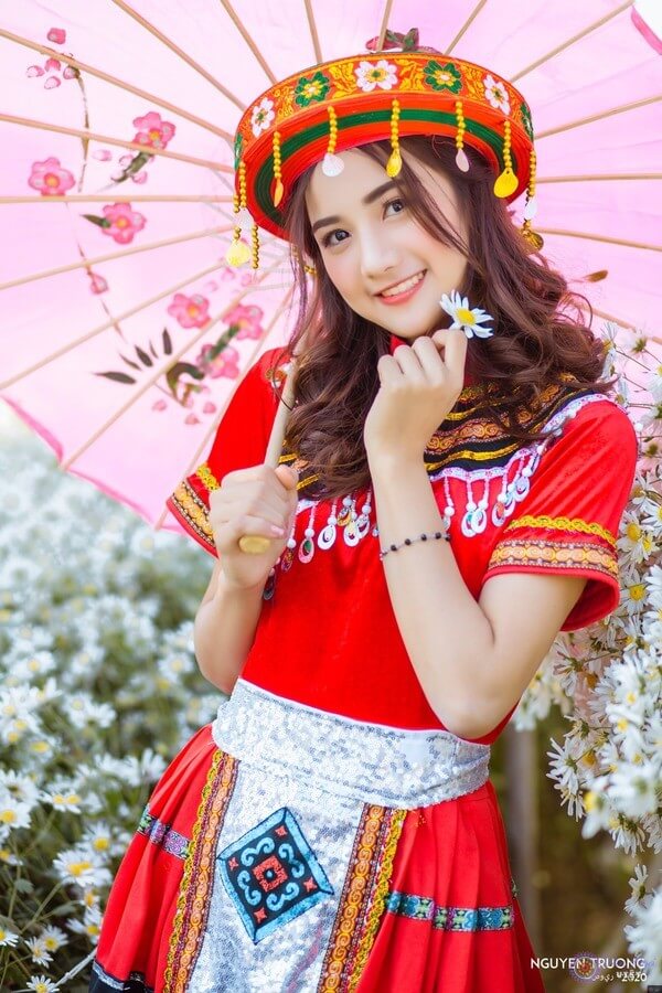 Hot girl ảnh thẻ Thanh Hằng