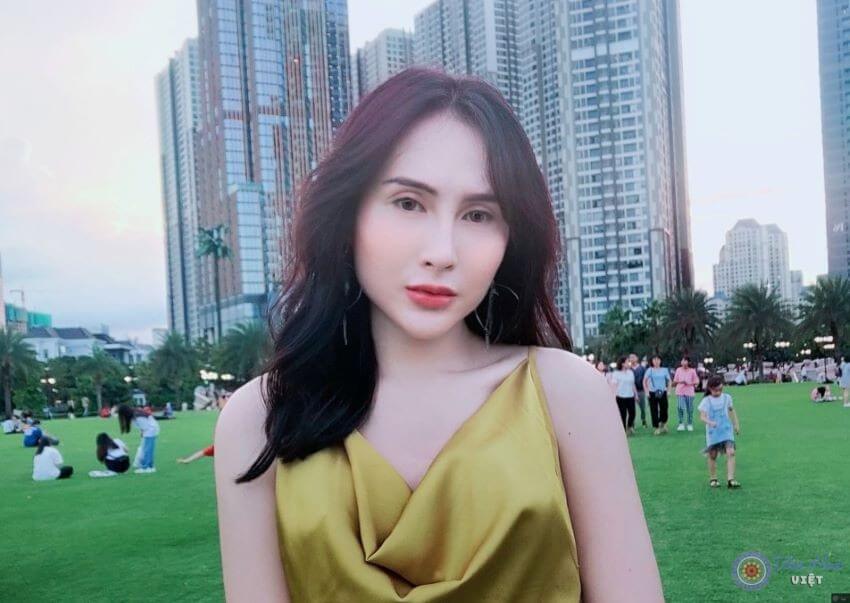 Hotgirl chuyển giới Đặng Phương Trinh Hotgirl chuyển giới Đặng Phương Trinh