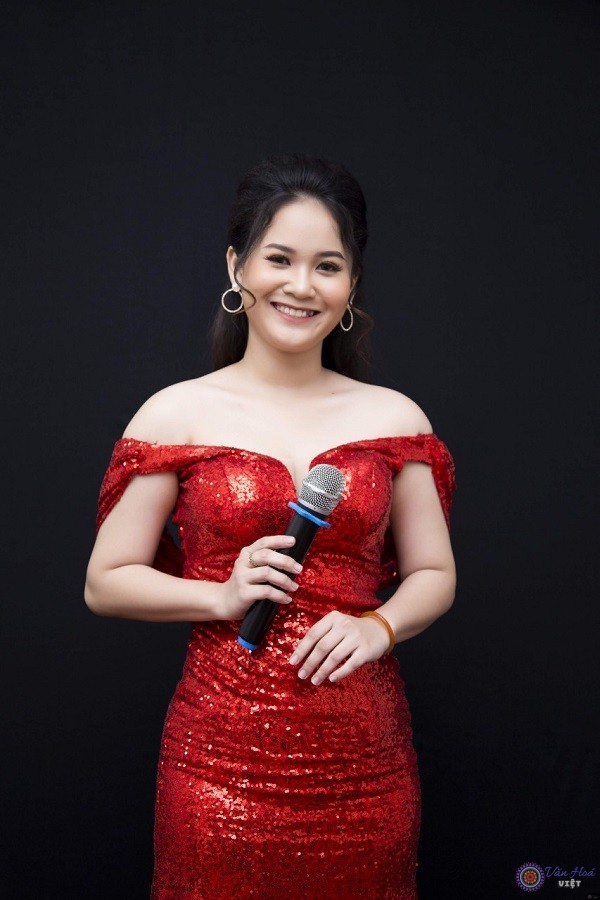MC Kim Quyên và một lần chuẩn bị dẫn chương trình