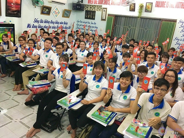Lì xì là hoạt động không thể thiếu tại lớp học
