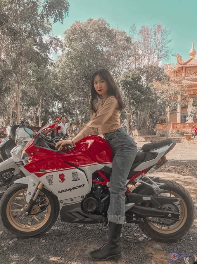 Vẻ đẹp quyến rũ của Hot teen Nhã Uyên