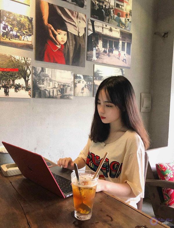 "Em sẽ cố gắng học tập thật chăm chỉ để đạt được kết quả tốt nhất"