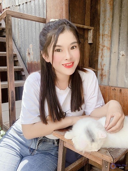 Huỳnh Thị Anh Thư với vẻ đẹp năng động và dễ gây thiện cảm với mọi người