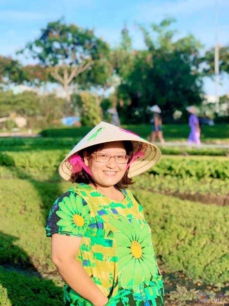 Chị Mỹ Dung trong một dịp dạy nẫu ăn miễn phí