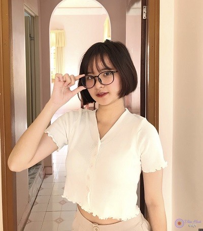 Thân Ngọc Tú Quân là "bà chủ" của Quân Quân Clothings