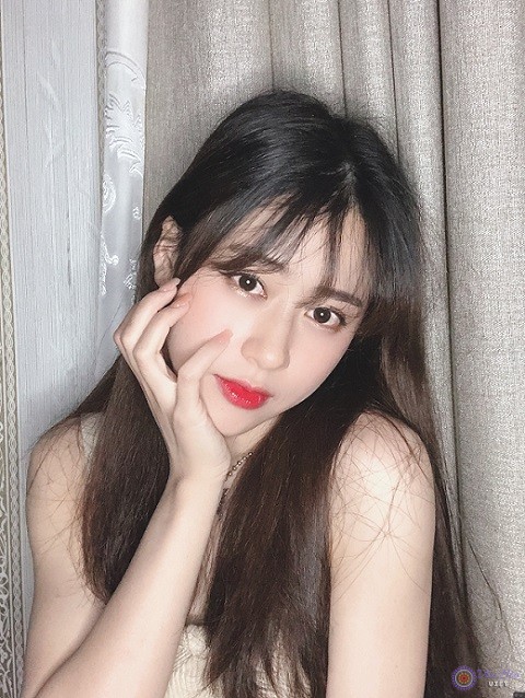 Nhung Nguyễn sở hữu gương mặt sáng và vô cùng xinh xắn