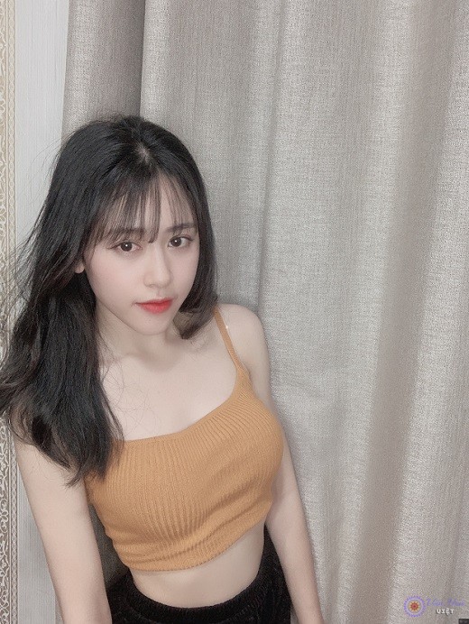 Vóc dáng quyến rũ khiến bao cô gái mơ ước của Nhung Nguyễn