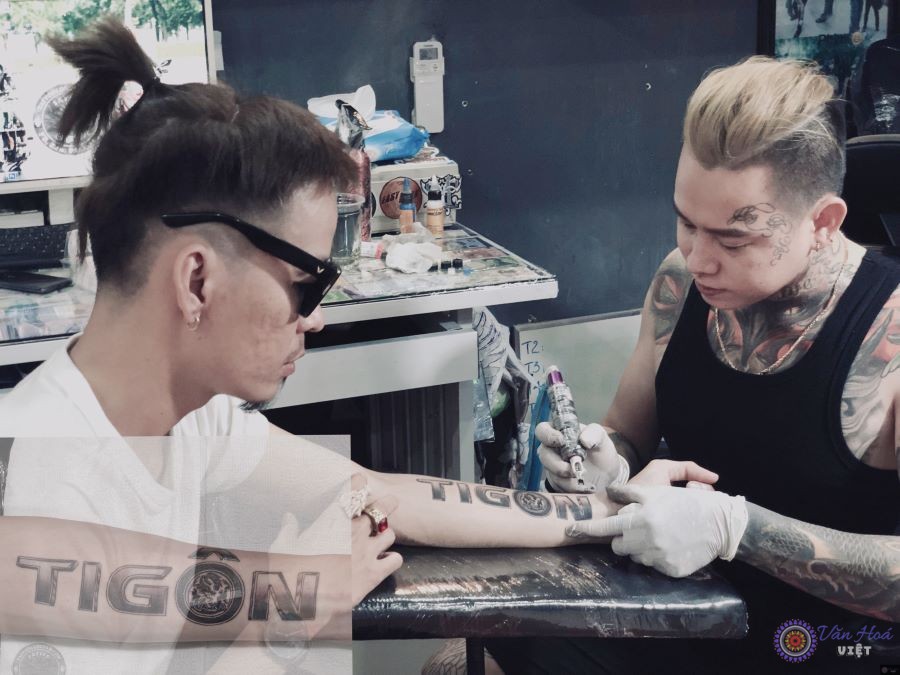 Kem che hình xăm Võ Long Tâm Kem che hình xăm Võ Long Tâm - Vũ khí xóa xăm lợi hại