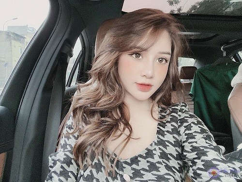 Vẻ đẹp nên thơ cùng đôi mắt to tròn, hotgirl Bùi Kim Anh khiến bao con tim phải "rạo rực"