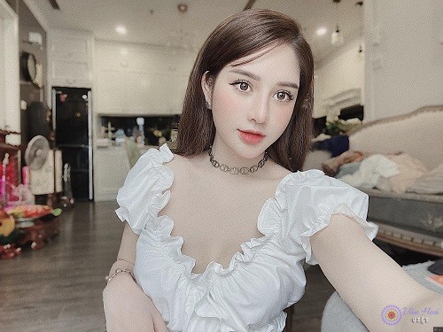 Hotgirl Bùi Kim Anh – Ngẩn ngơ trước gu thời trang đầy sang trọng