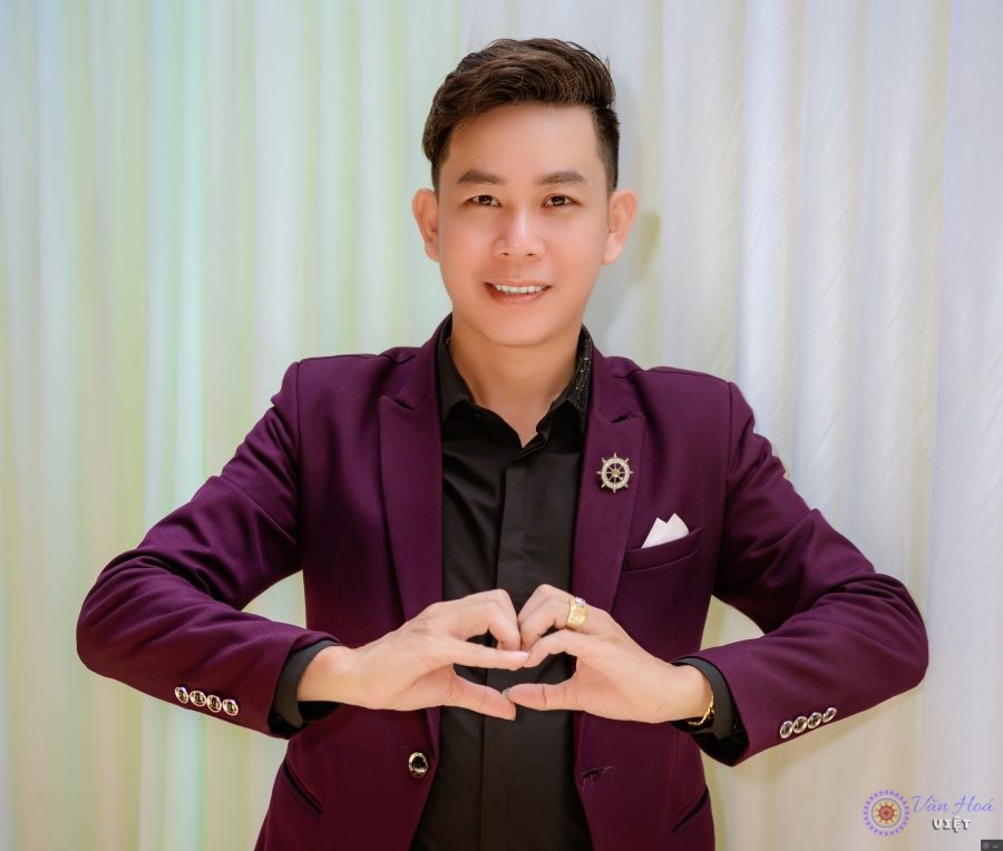 Ca sĩ Phan Long Hoàng hy vọng sẽ tiếp tục đón nhận sự yêu quý dành cho tiếng hát ngọt ngào từ anh