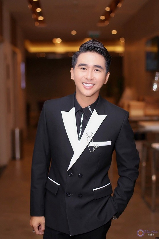 Nguyễn Thanh Nhí đảm nhận nhiều vai trò như MC, diễn viên, Food Blogger
